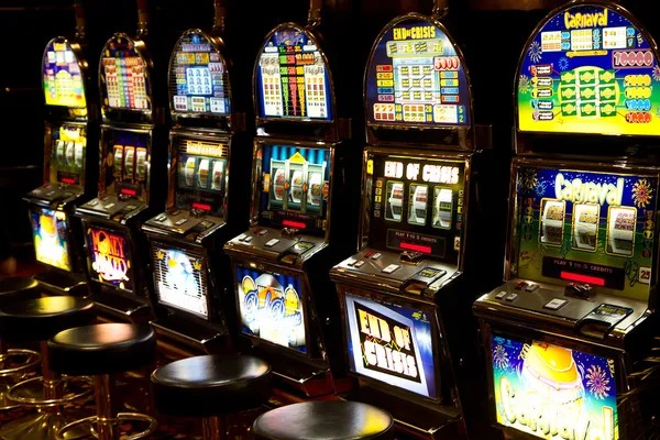 Multi-camera live studio setup for No Commission Baccarat at kode4d slot